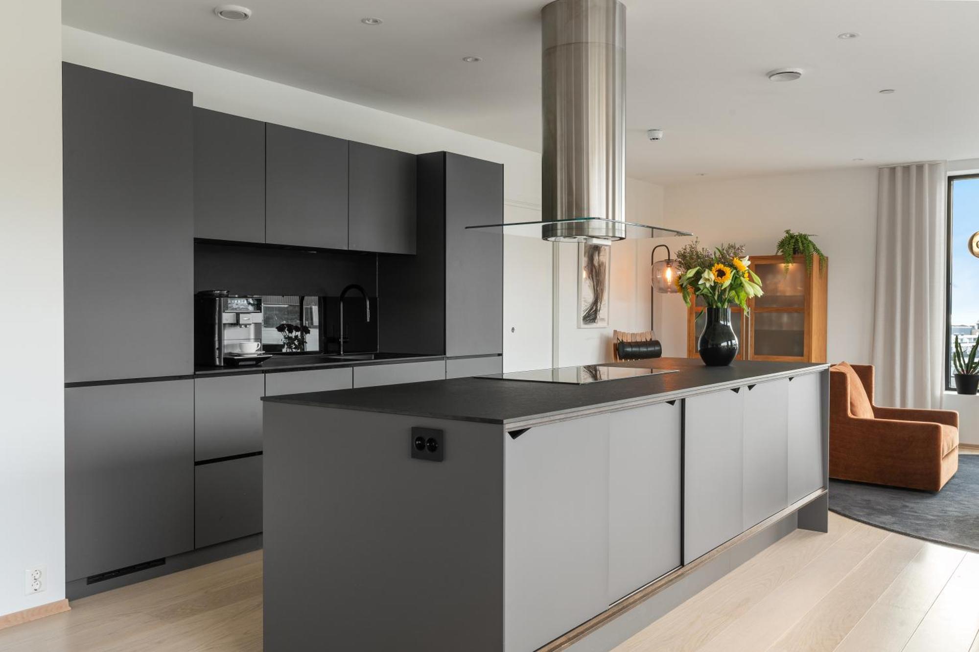 Luxury Apartment Downtown Tromso With 2 Bedrooms And 2 Bathrooms And Parking Экстерьер фото