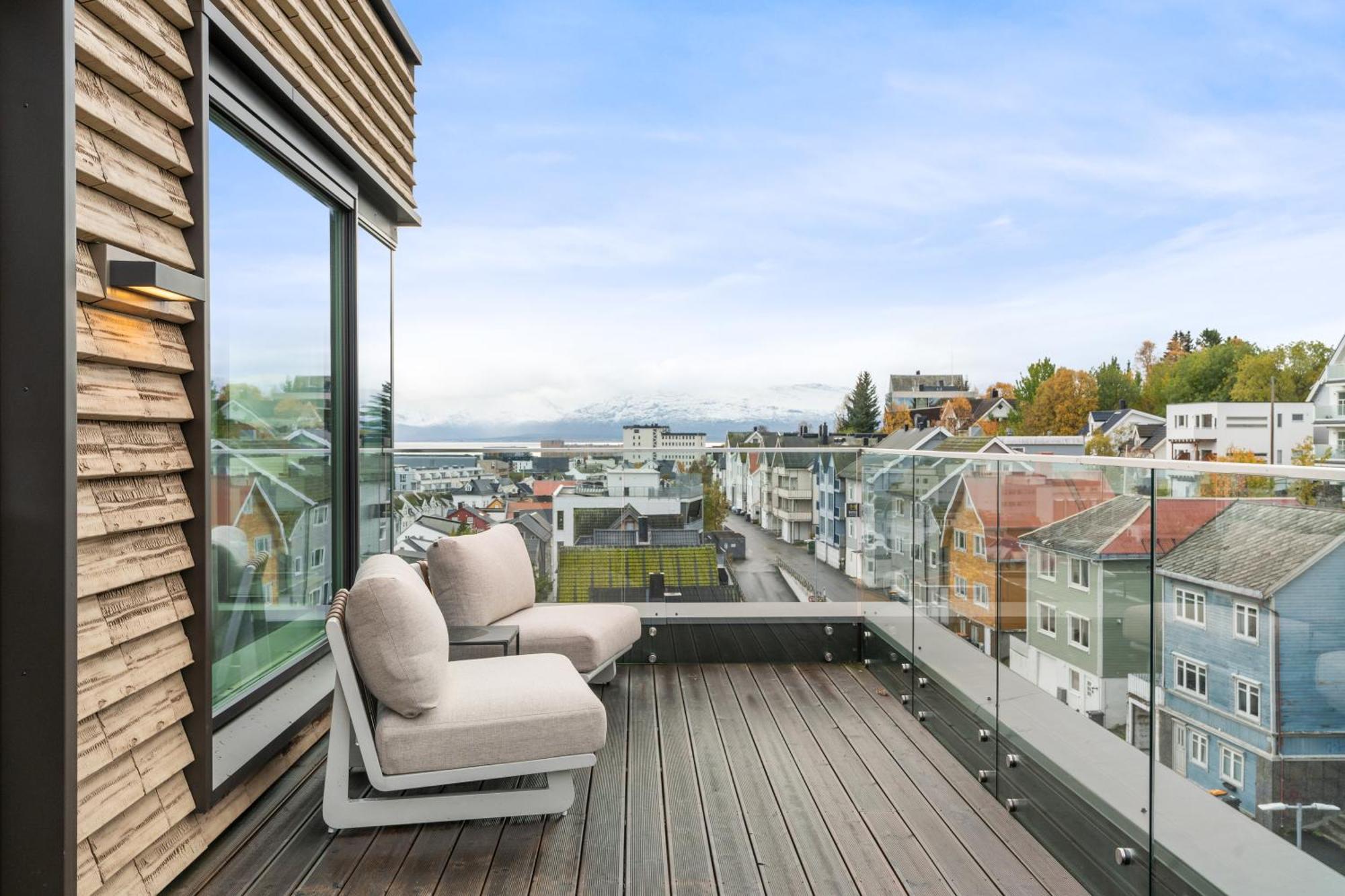 Luxury Apartment Downtown Tromso With 2 Bedrooms And 2 Bathrooms And Parking Экстерьер фото